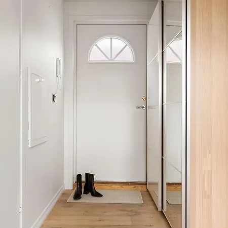 Cozy In Unique Atrium House At Nordnes Apartment Bergen